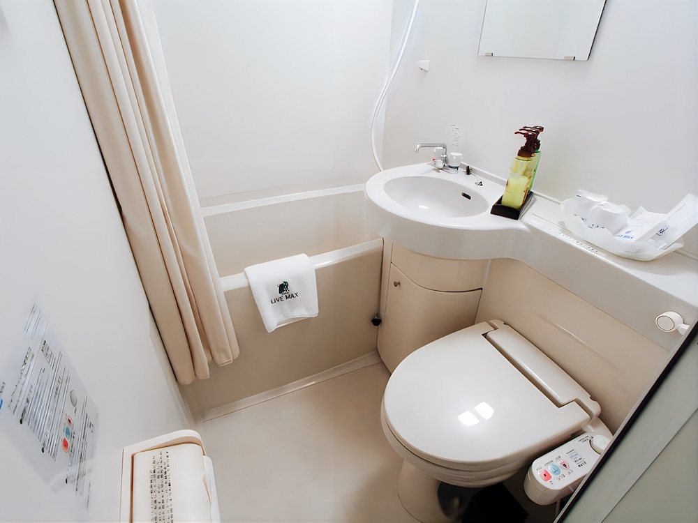 Hotel Livemax BUDGET Hamamatsu Ekimae 33/33