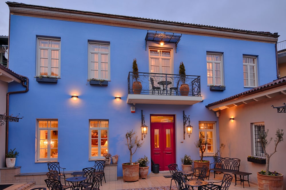 Hotel Antique 1/50