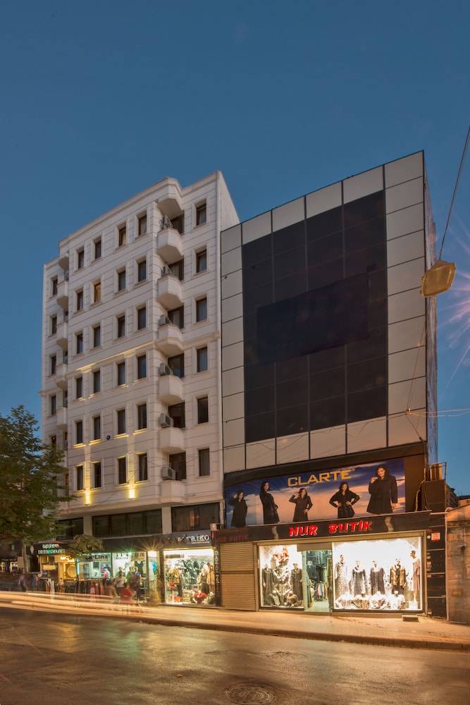 Erbazlar Hotel 3/45