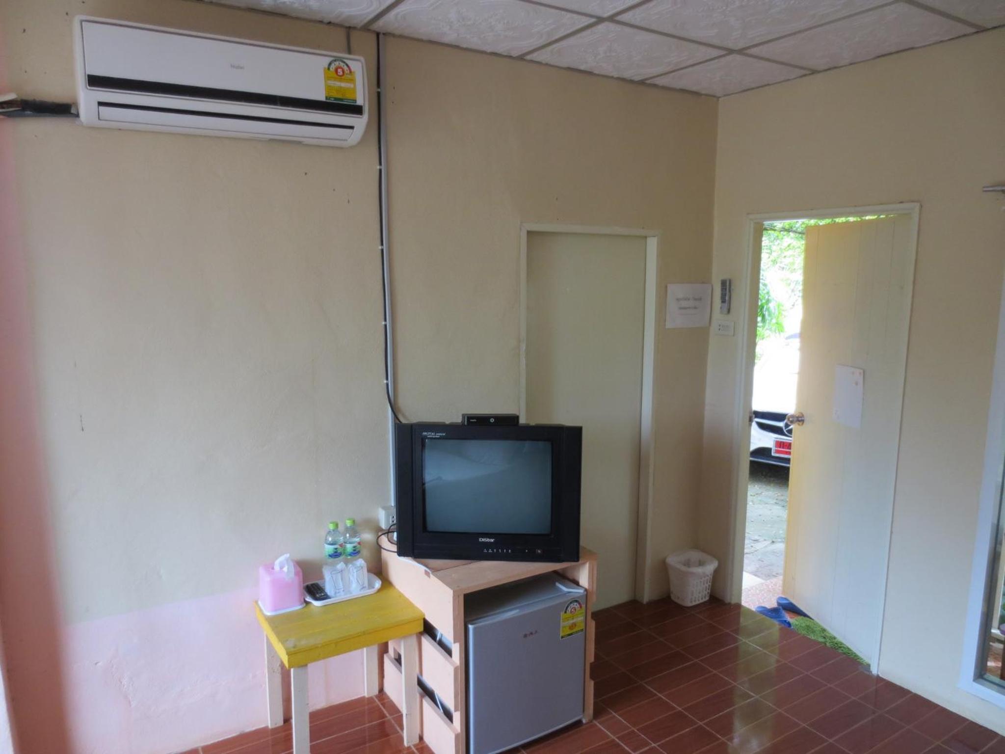 Baan Ton Nam Resort 50/61