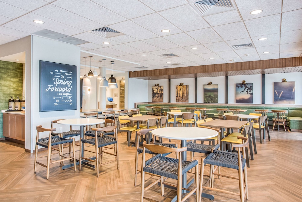 Fairfield Inn & Suites by Marriott Rolla 38/46