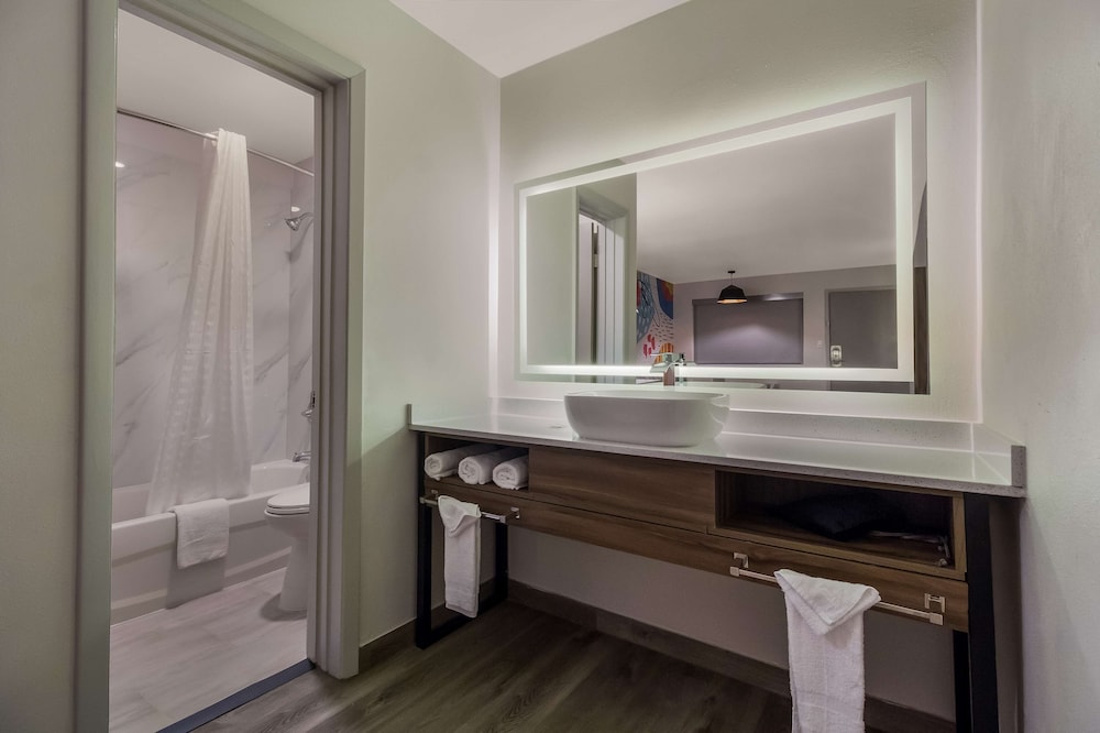 Signature Inn Houston Galleria 22/23