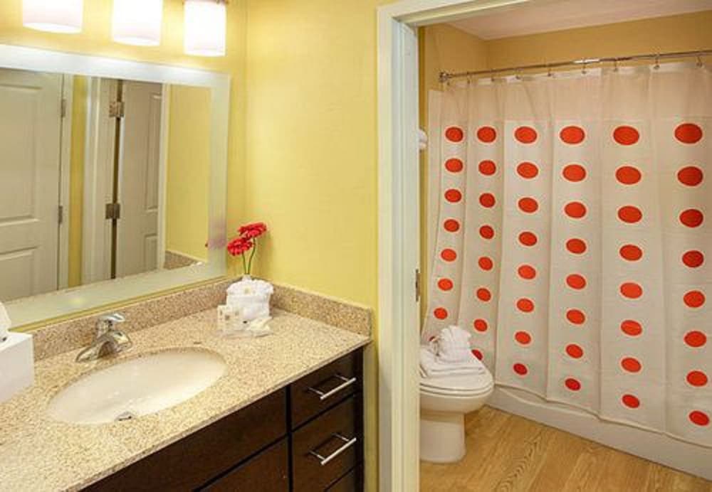 MainStay Suites Middleburg Heights Cleveland Airport 10/42