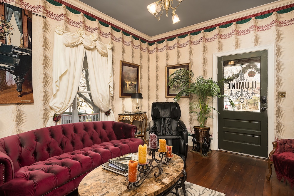 Montgomery Inn BnB 28/50