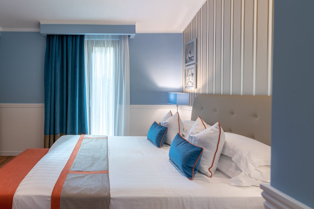 Hotel Palazzo Turchini 16/77