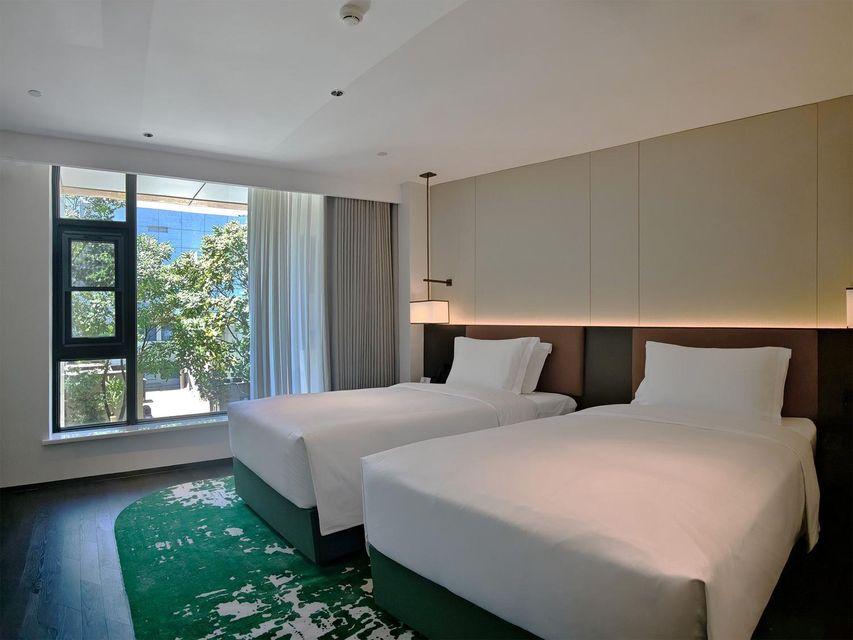Elegant, Twin Beds