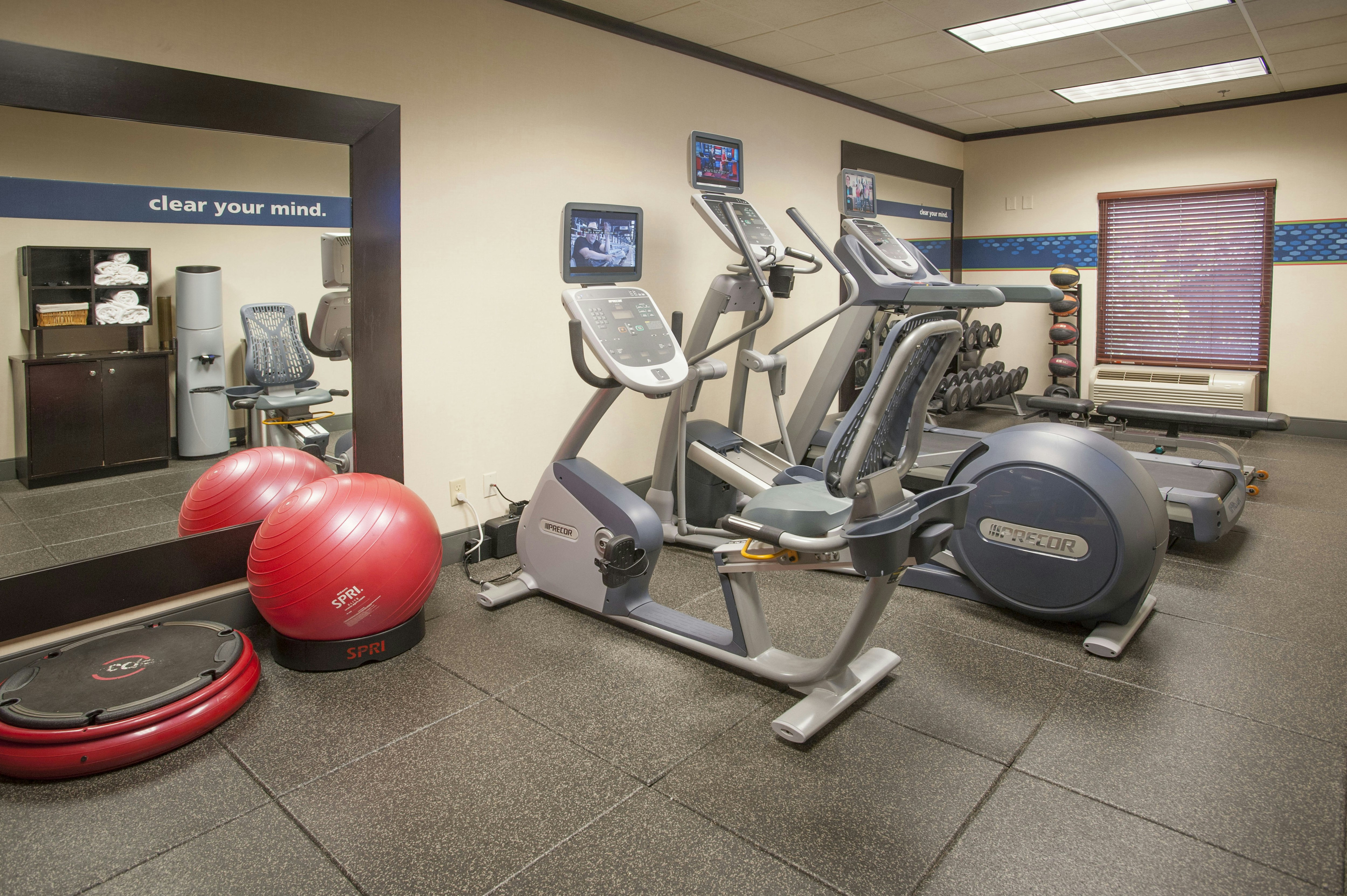 Hampton Inn & Suites Mobile Providence Park/Airport 31/56
