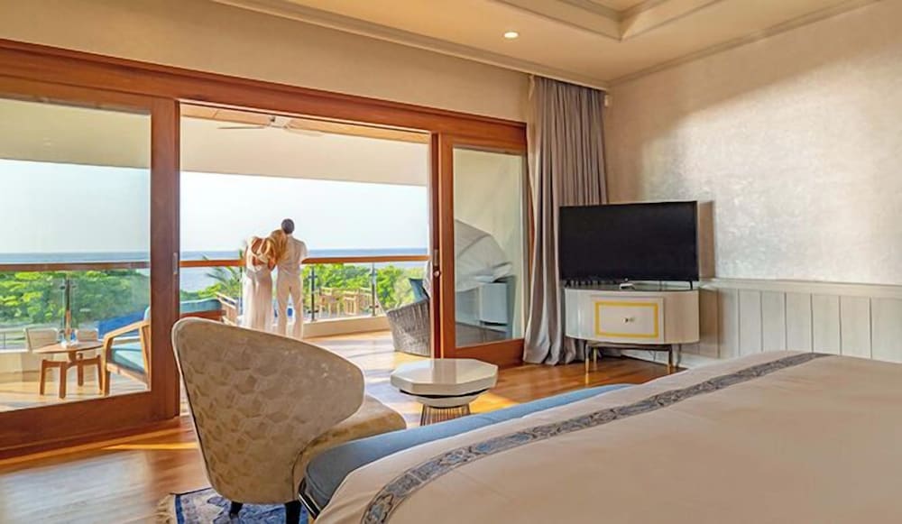 Hideaway Beach Resort and Spa 112/123