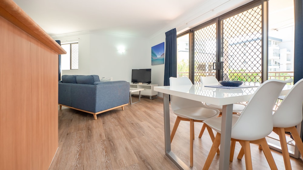 Burleigh On the Beach Apartments 52/62