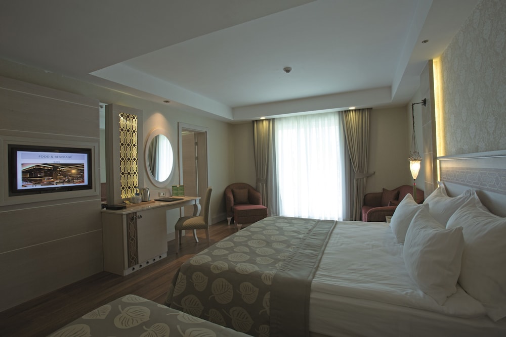Gural Premier Belek 16/71