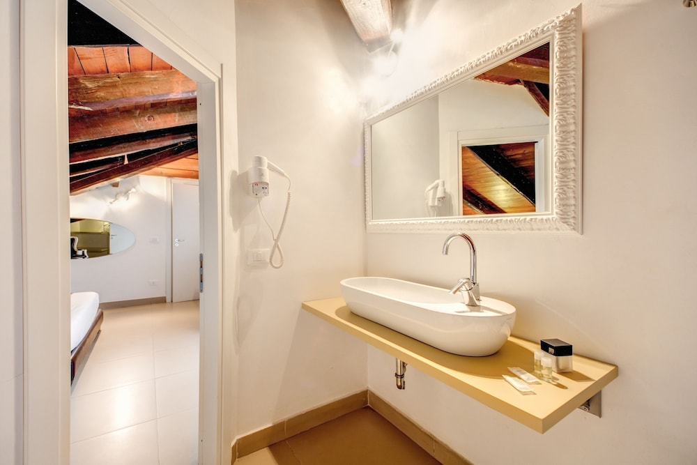 Imperia Suite 44/48