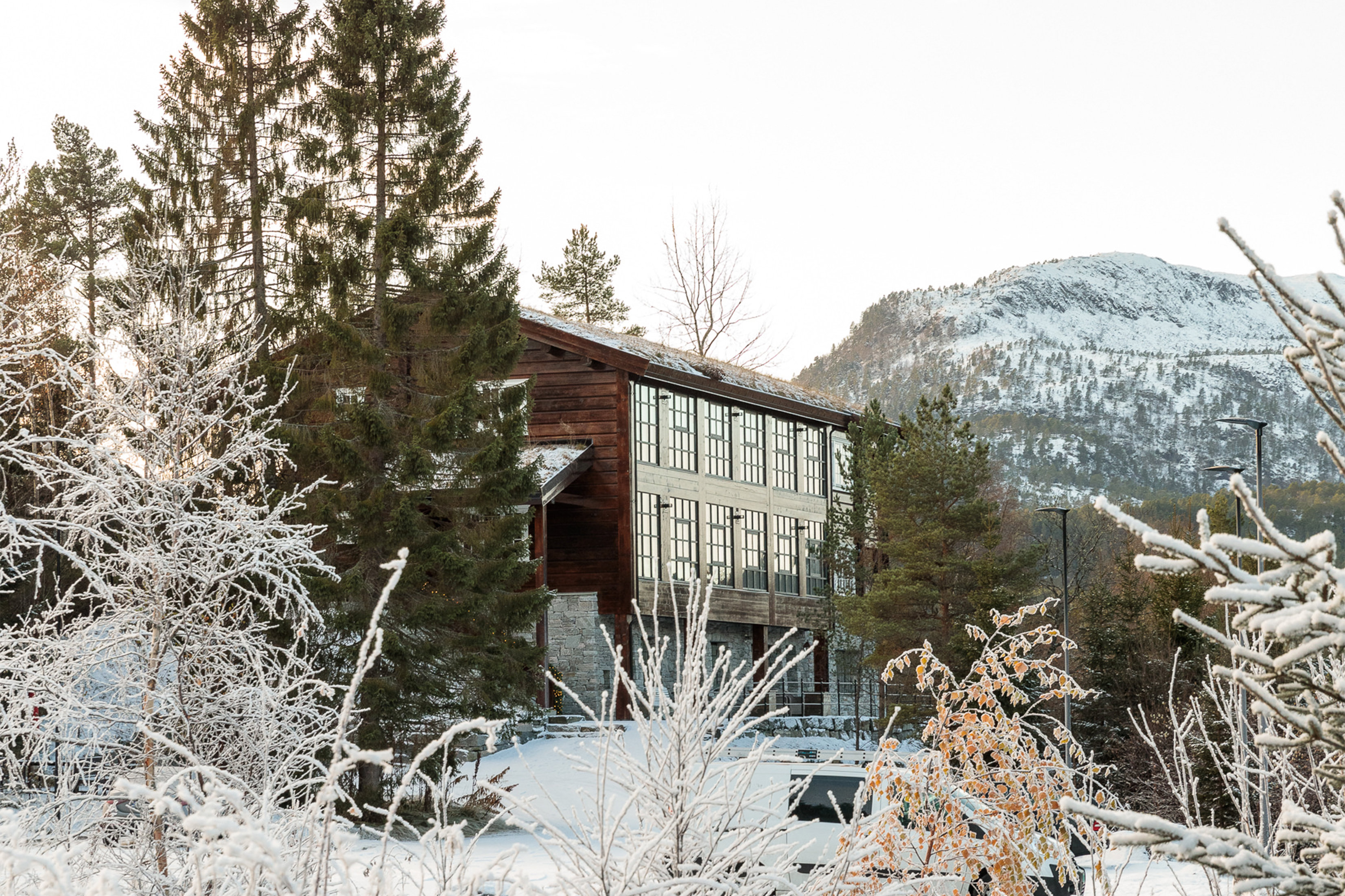 Storfjord Hotel 4/50