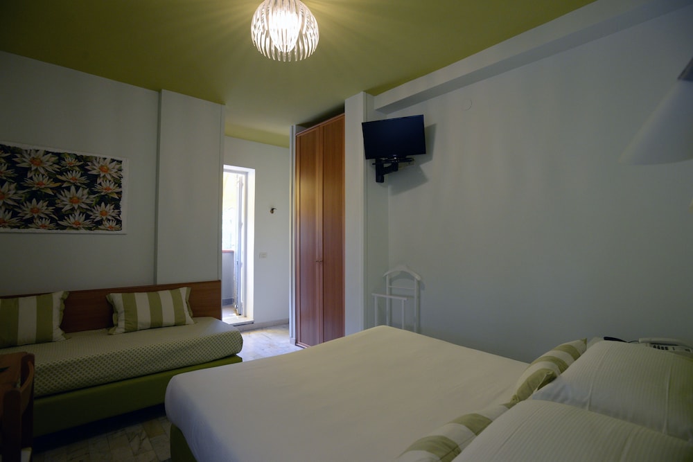 Hotel Giulio Cesare 34/46