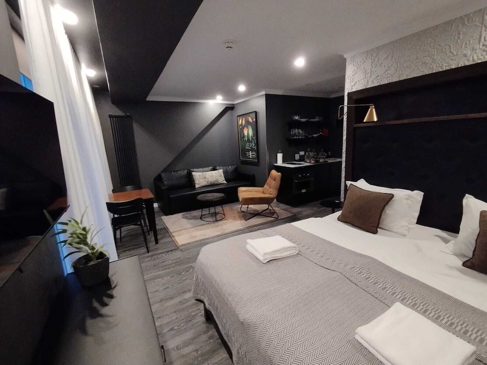 Vintage Apartment Hotel 36/50