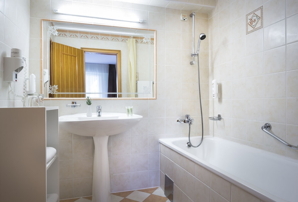 Maistra Select Island Hotel Katarina 47/50