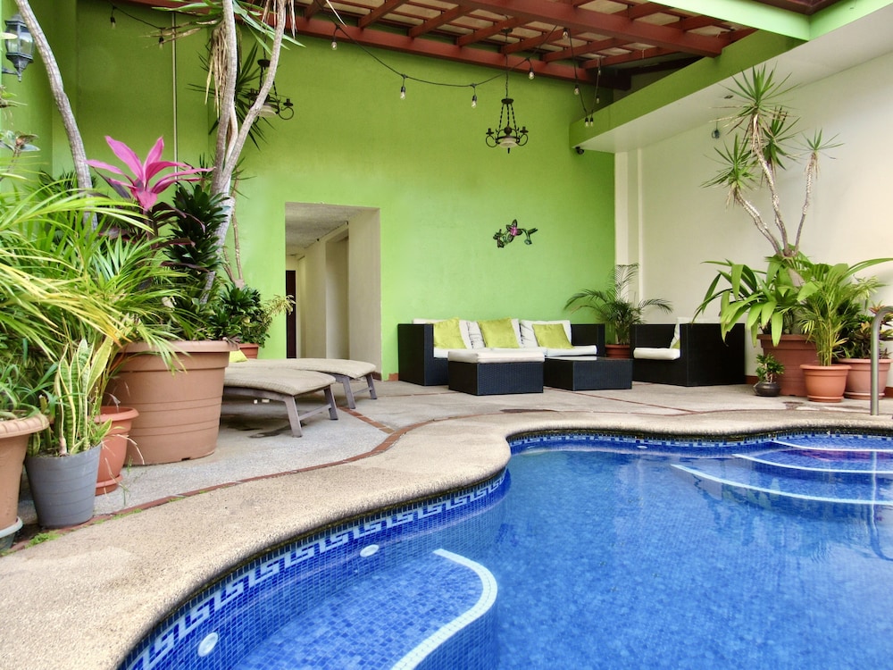 La Guaria Inn And Suites Hotel 62/65