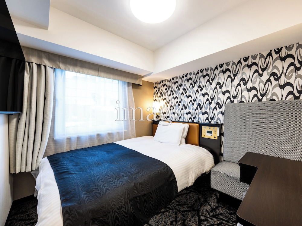 COZY, DOUBLE BED