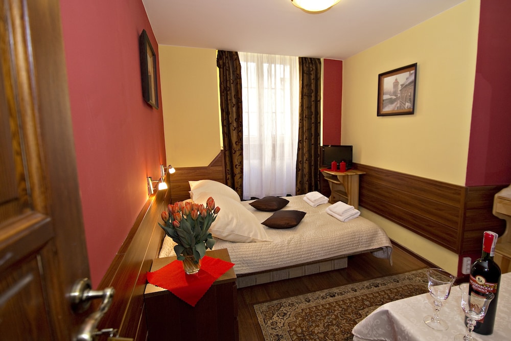 Unikat Guest Rooms 34/72