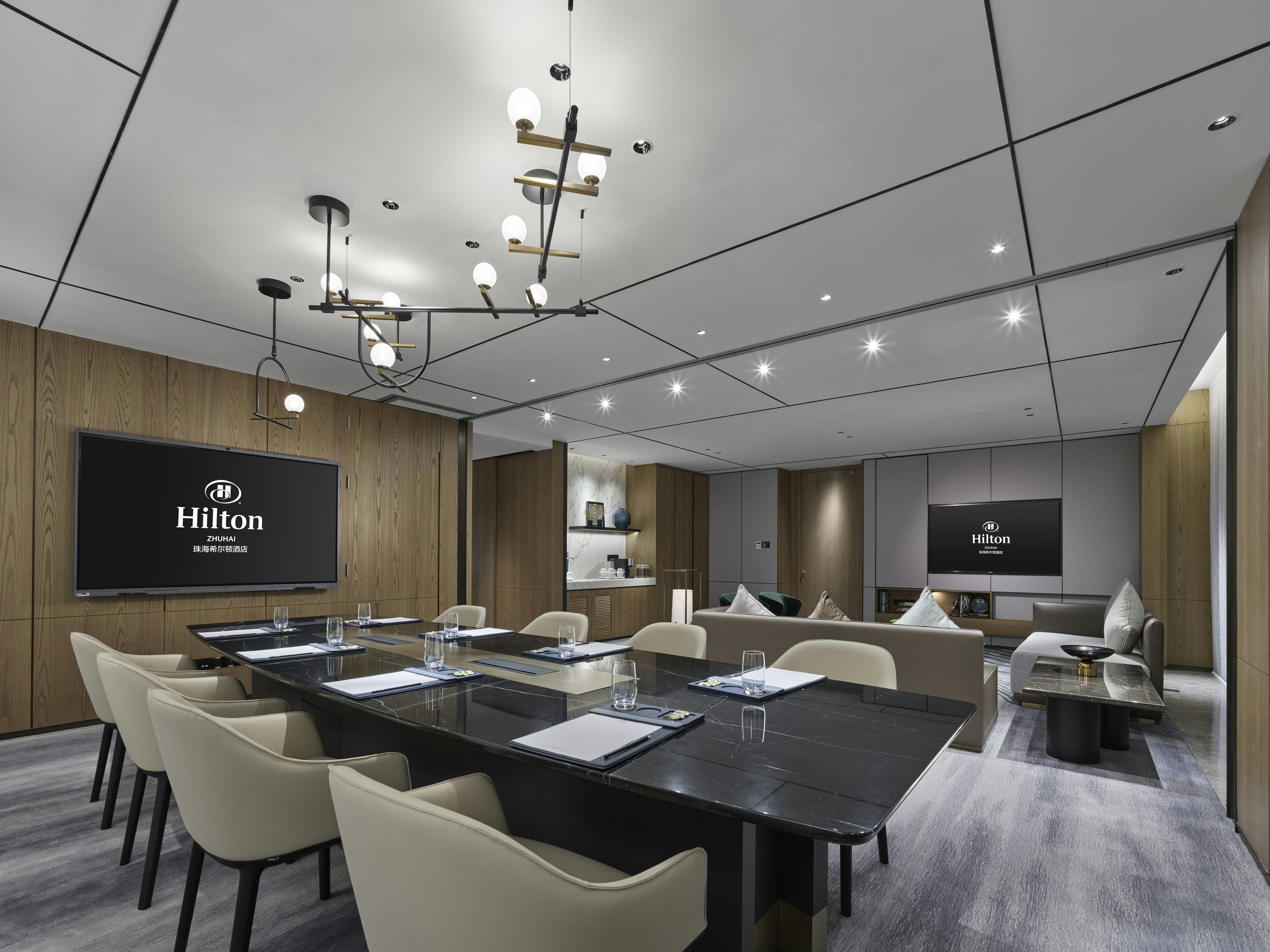 Hilton Zhuhai 30/49