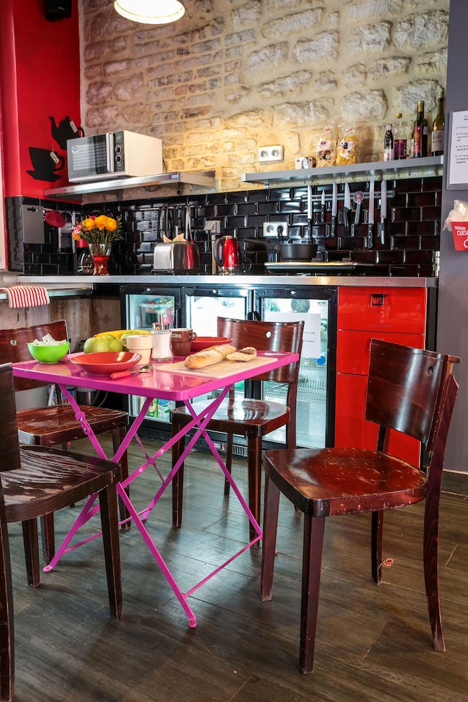 Avalon Cosy Hotel Paris Gare du Nord 43/50