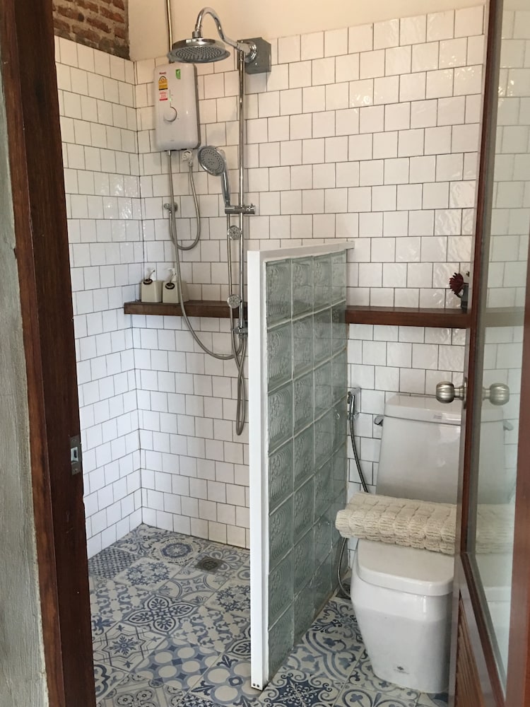 Px122 Dbest Hotel 16/59