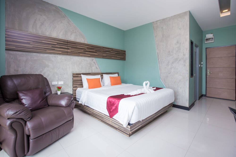 Ray Hotel 18/58