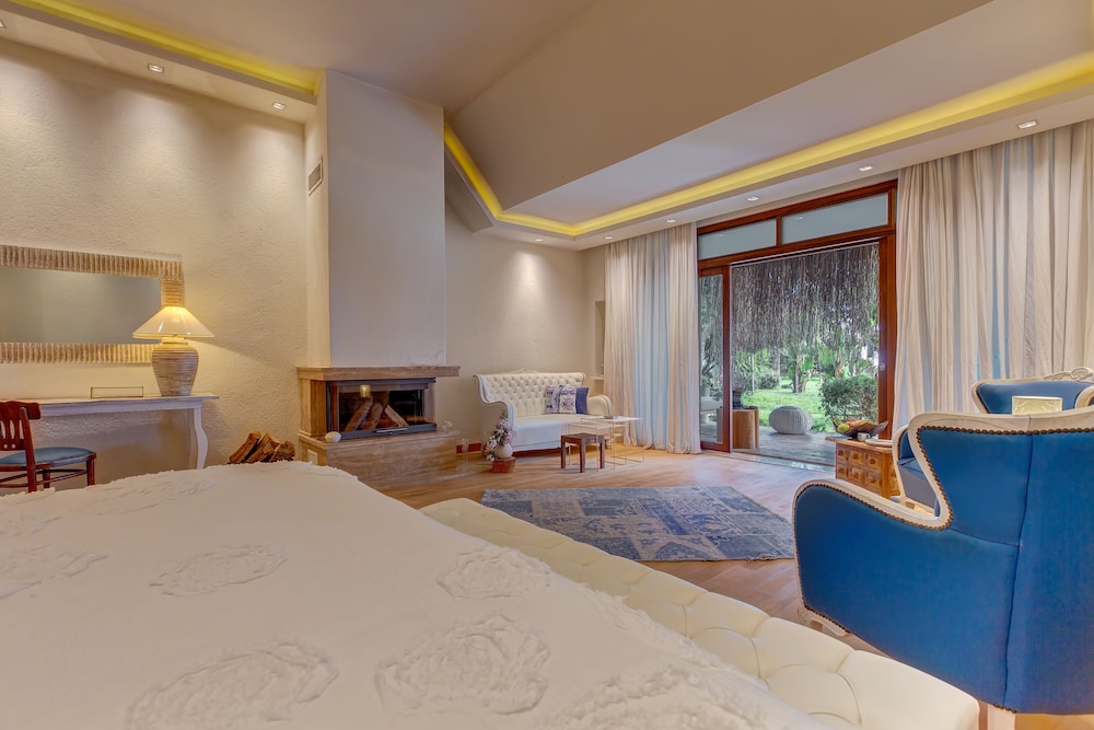 Olympos Lodge 8/50