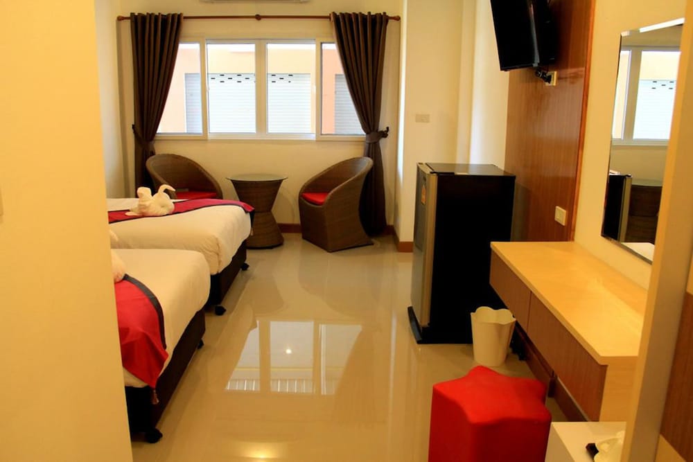Panmanee Hotel 16/35