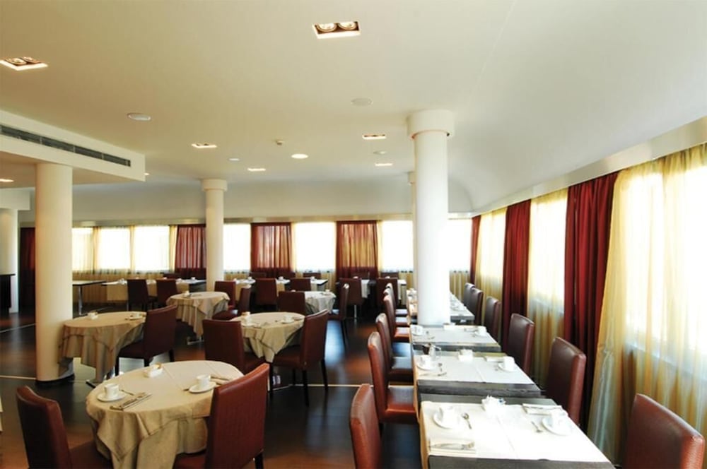 Hotel Cosmopolitan 33/42