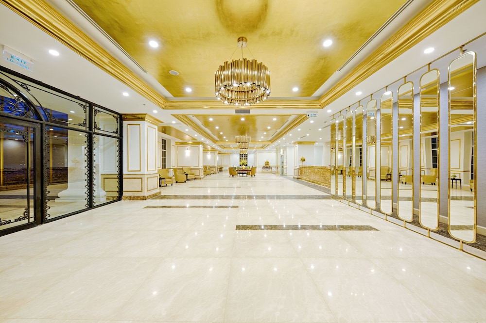 Wyndham Danang Golden Bay 40/50