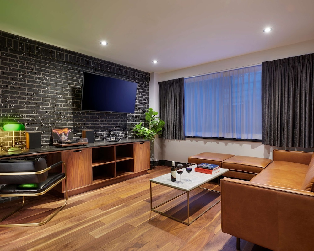 The Anndore House 32/61