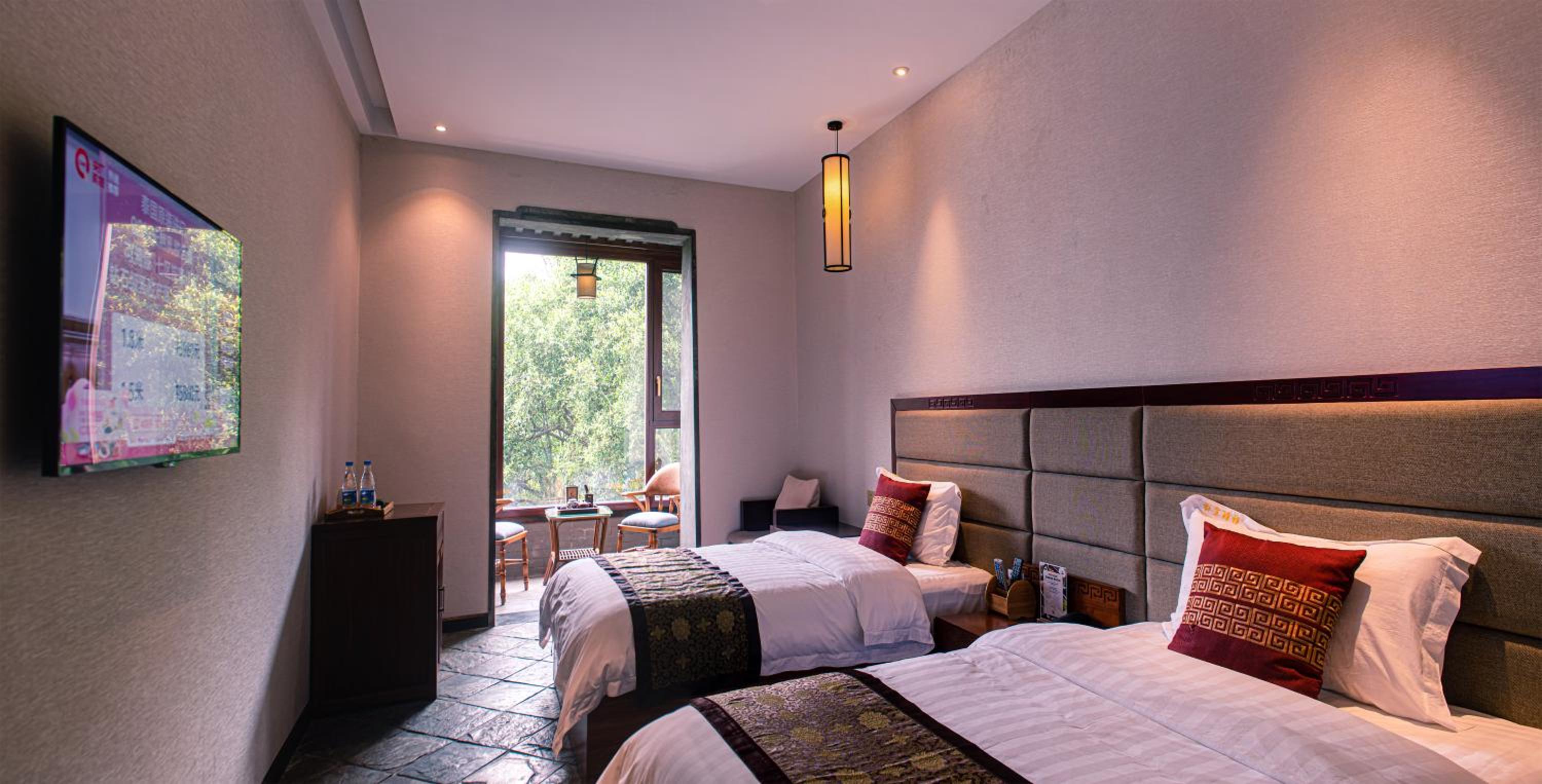 Standard, Twin Beds
