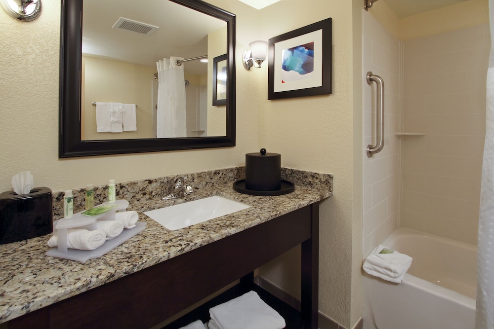 Holiday Inn Express Augusta Downtown 15/50