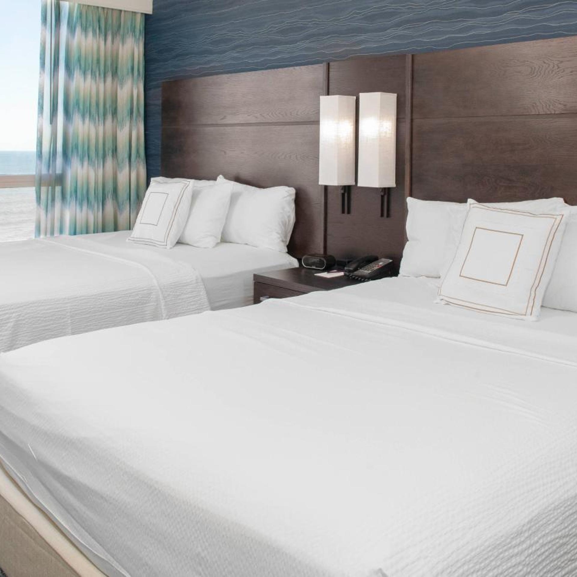 1 Bedroom, Residential, Suite, 2 Queen Beds, Ocean Front, Sofa