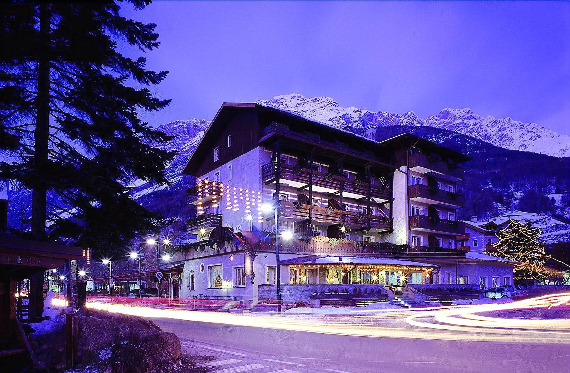 HOTEL BAITA DEI PINI 2/32
