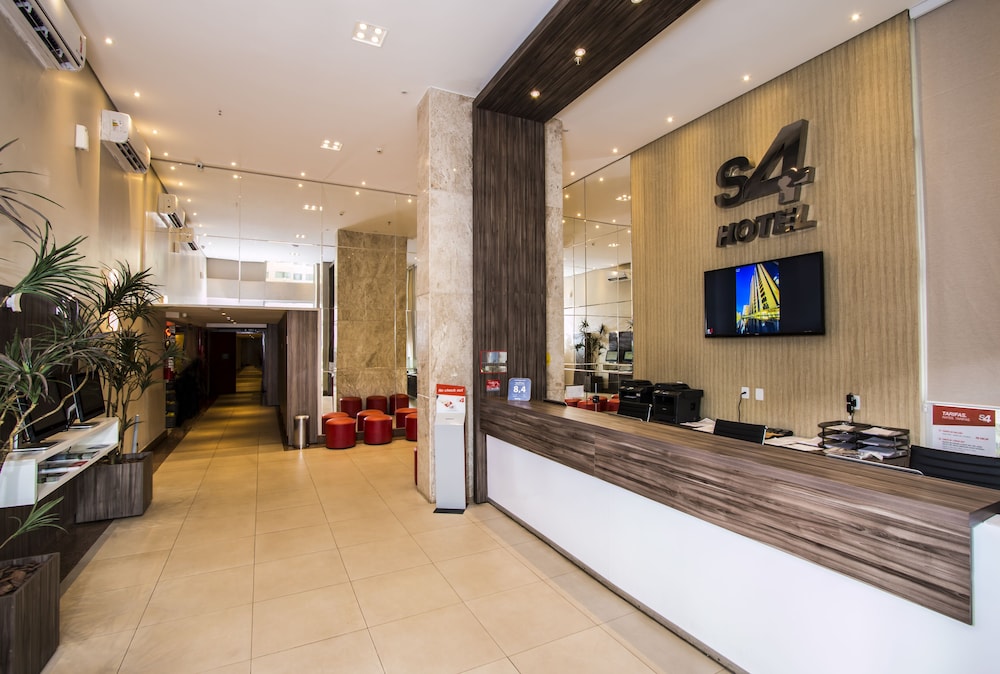 S4 Hotel 2/41