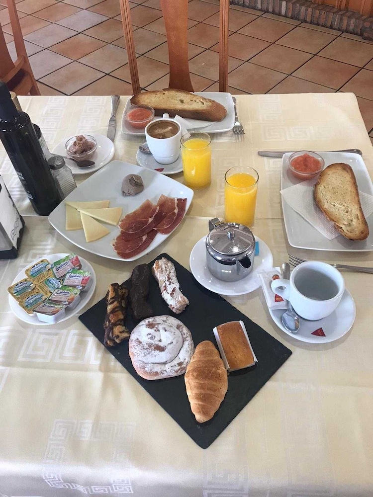 HOTEL ALFONSO VIII 33/47