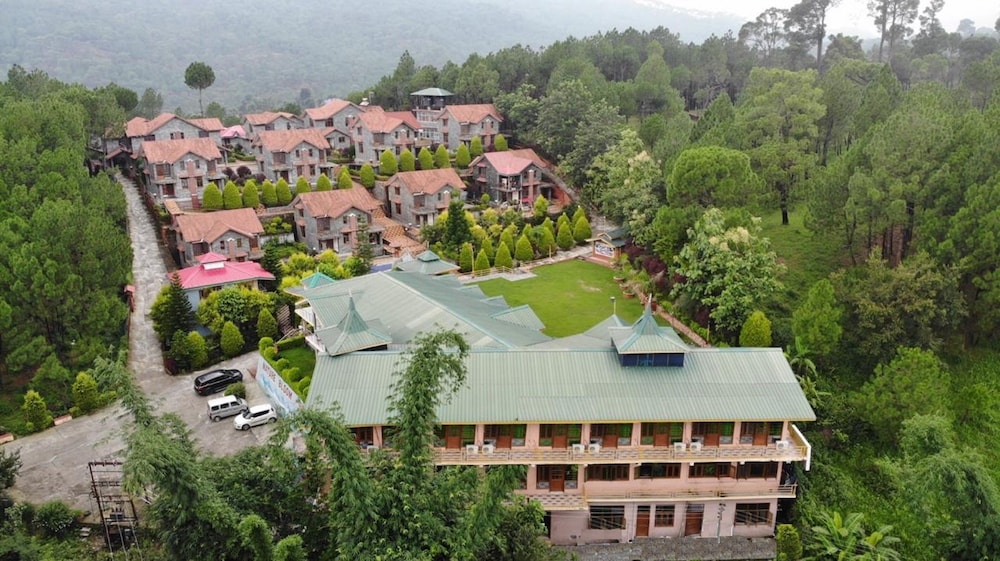 Nature Bloom Hotel And Resort 7/50