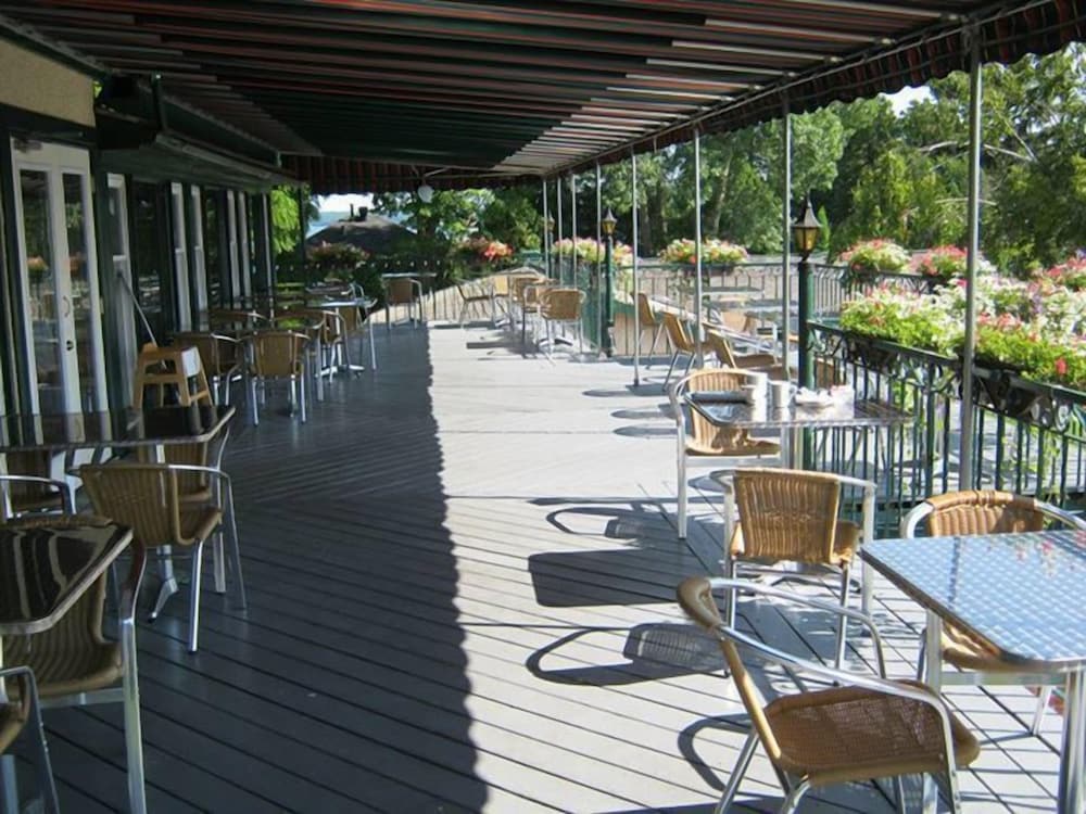Gananoque Inn Spa 44/66