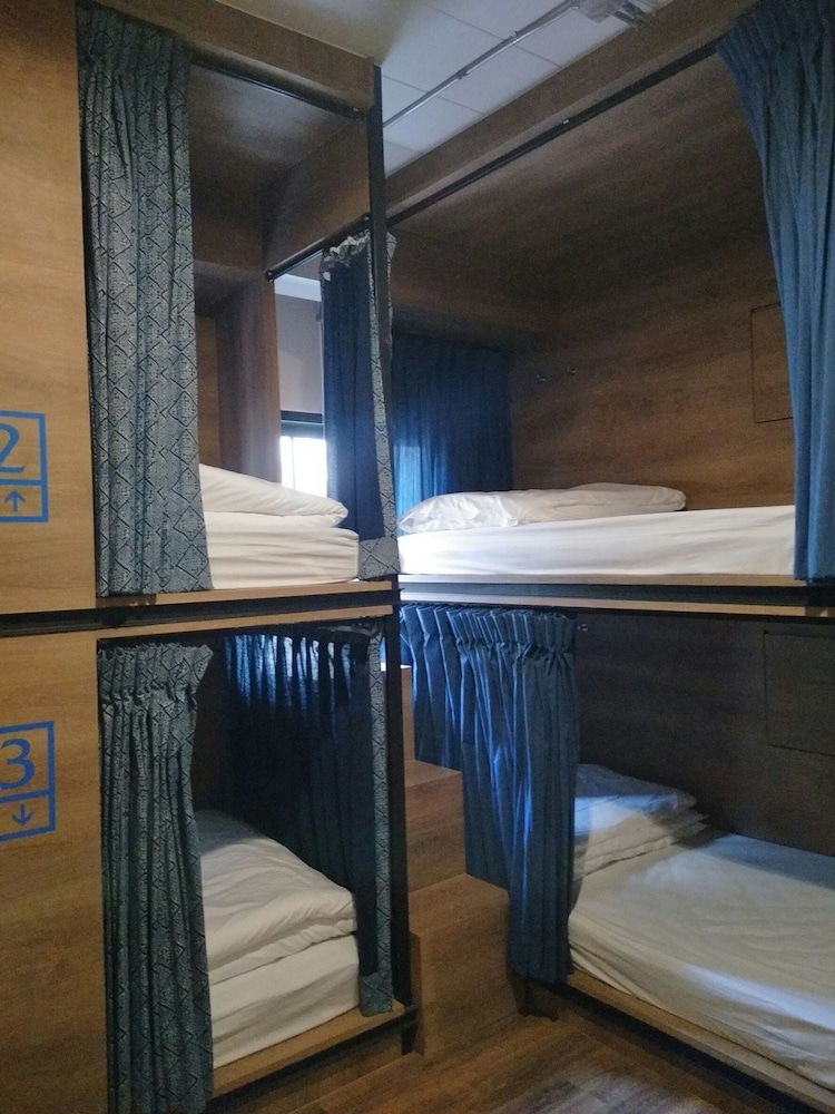 Natee Hostel 22/47
