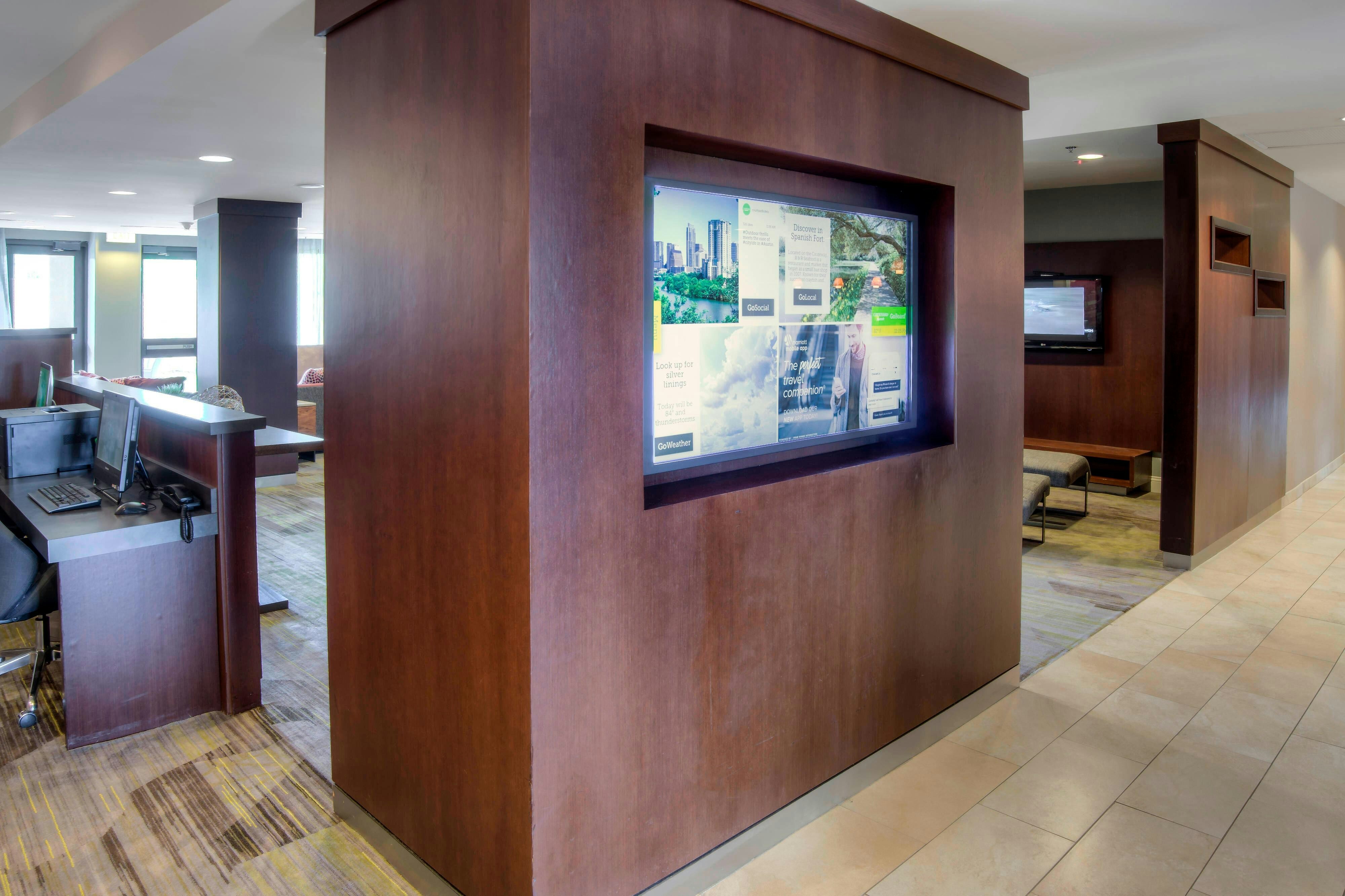 Lobby at Courtyard By Marriott Mobile Daphne Eastern Shore, SPANISH FORT - AL