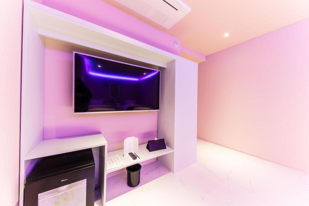 Bobo Hotel Hong Dae 18/41