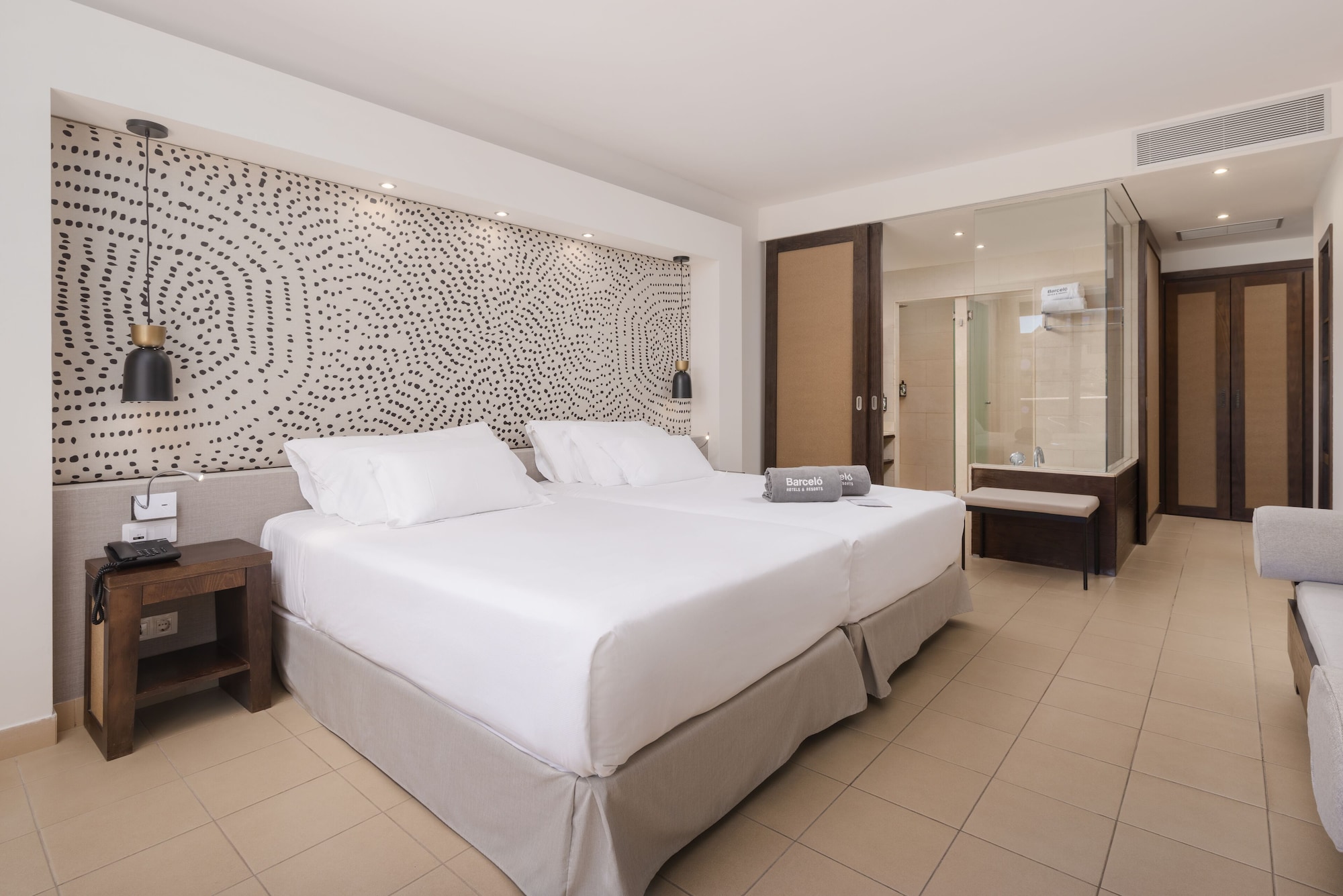 Room, Twin Beds, Partial Sea View