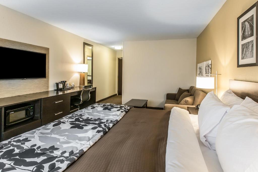 غرفة بسرير كينج، Sleep Inn & Suites Jasper 3/4