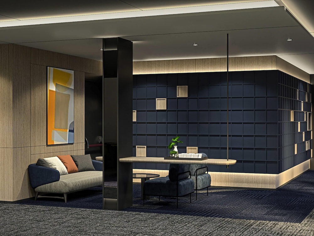 Ibis Surabaya Tidar 9/23