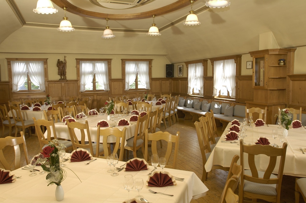 Landhotel & Gasthof Cramer 32/50