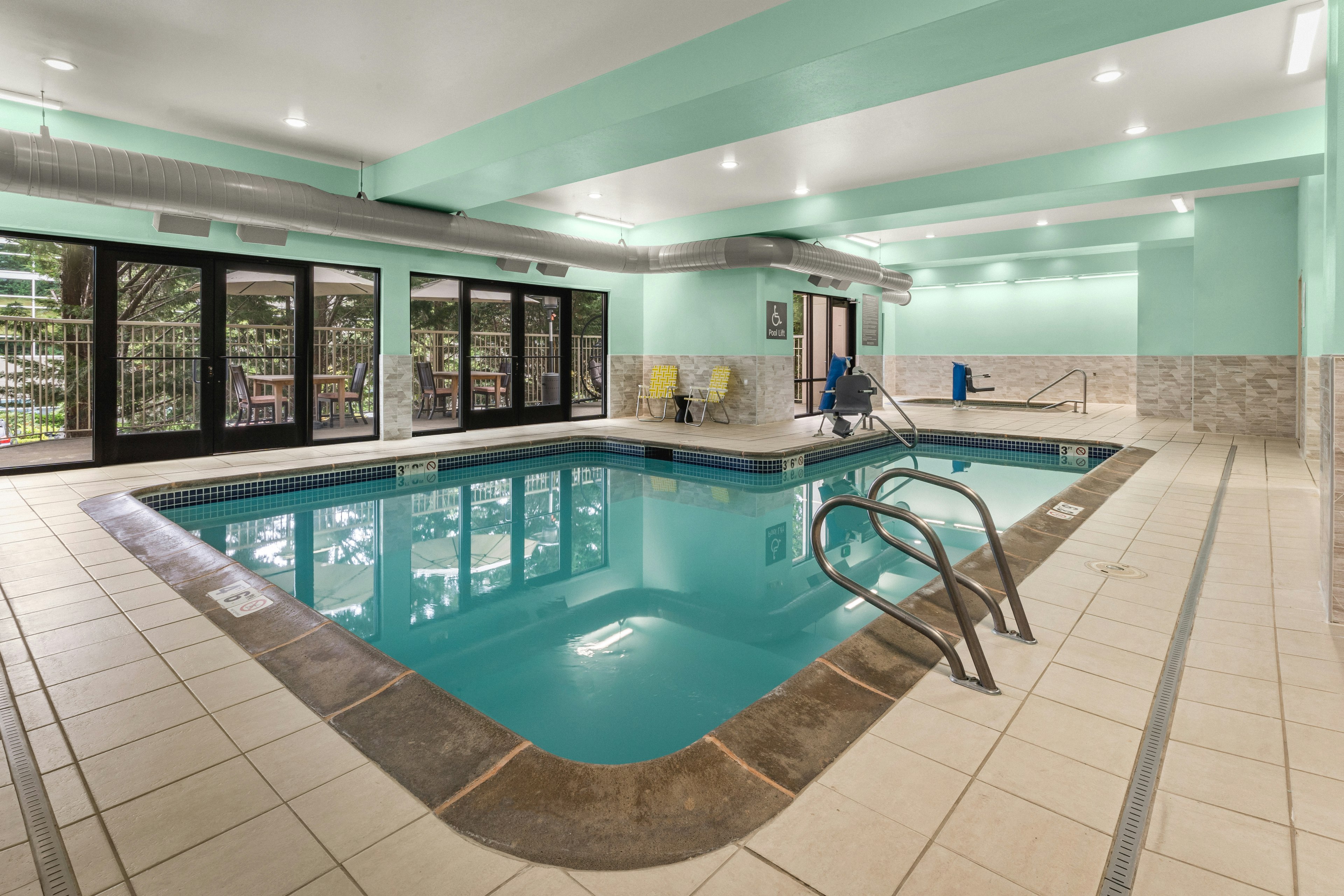 Holiday Inn and Suites Bothell an IHG Hotel (ex. Red Lion Inn & Suites) 5/13