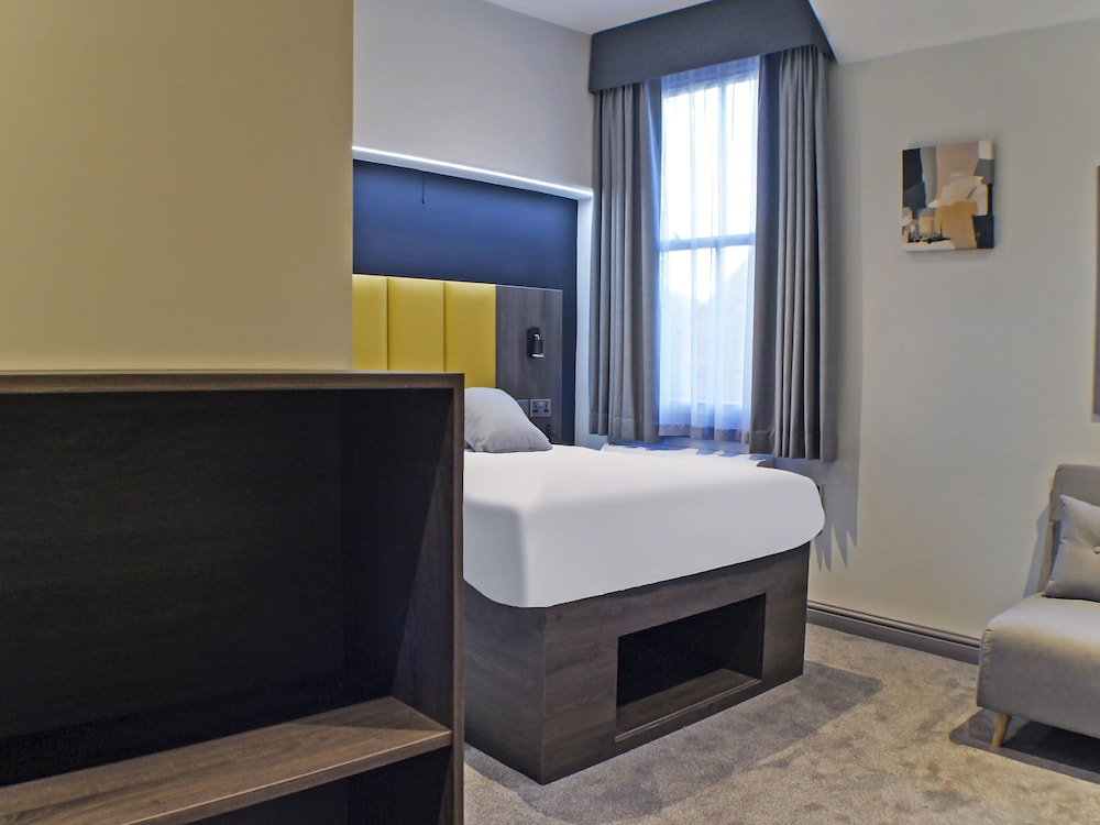 غرفة عائلية بسرير مزدوج وسرير فردي، OYO Tamworth Arms Boutique Pub and Hotel 3/6