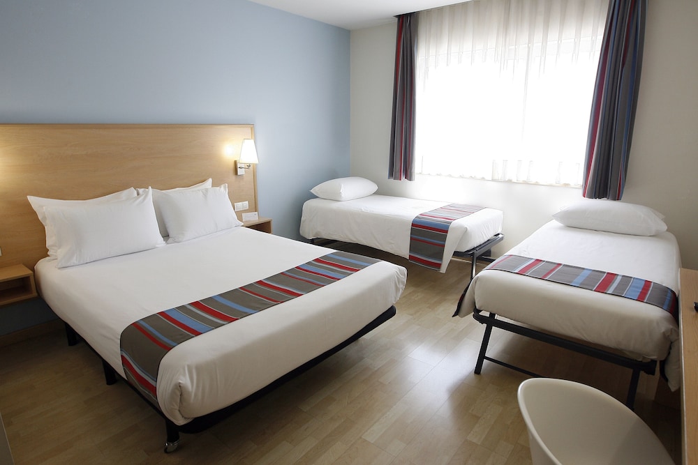 Travelodge Barcelona Fira 16/39