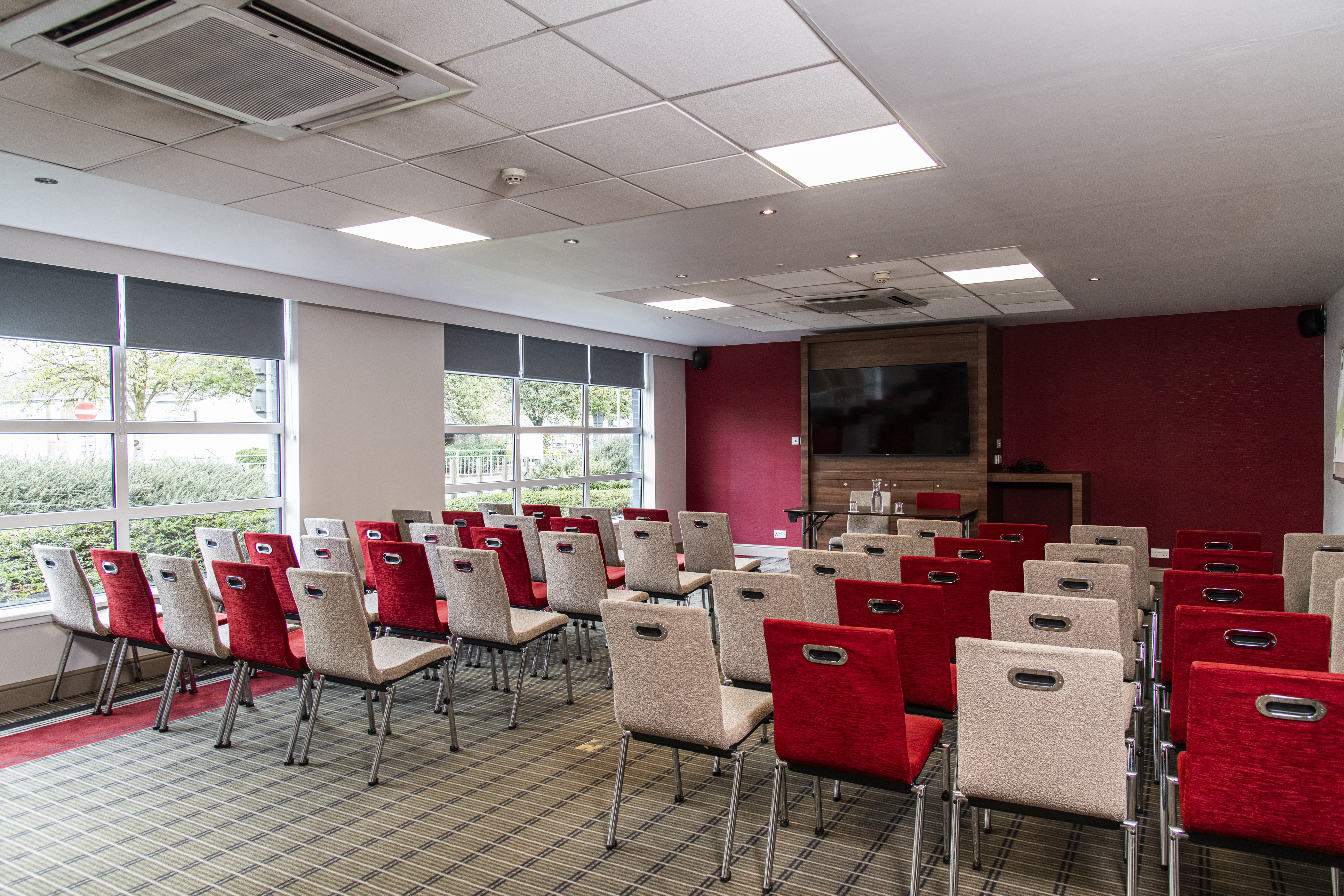 Express By Holiday Inn Glasgow Airport 41/54